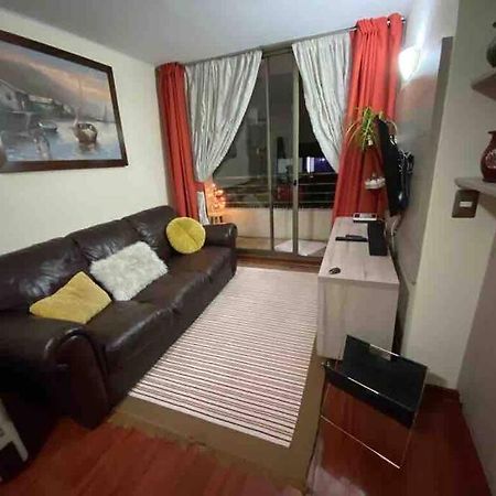 Comodo Departamento En El Centro De Stgo Apartman Santiago Kültér fotó