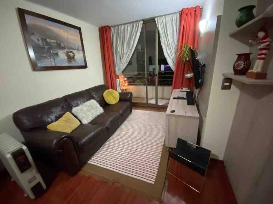 Comodo Departamento En El Centro De Stgo Apartman Santiago Kültér fotó