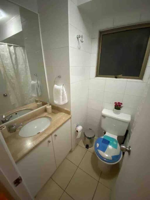 Comodo Departamento En El Centro De Stgo Apartman Santiago Kültér fotó
